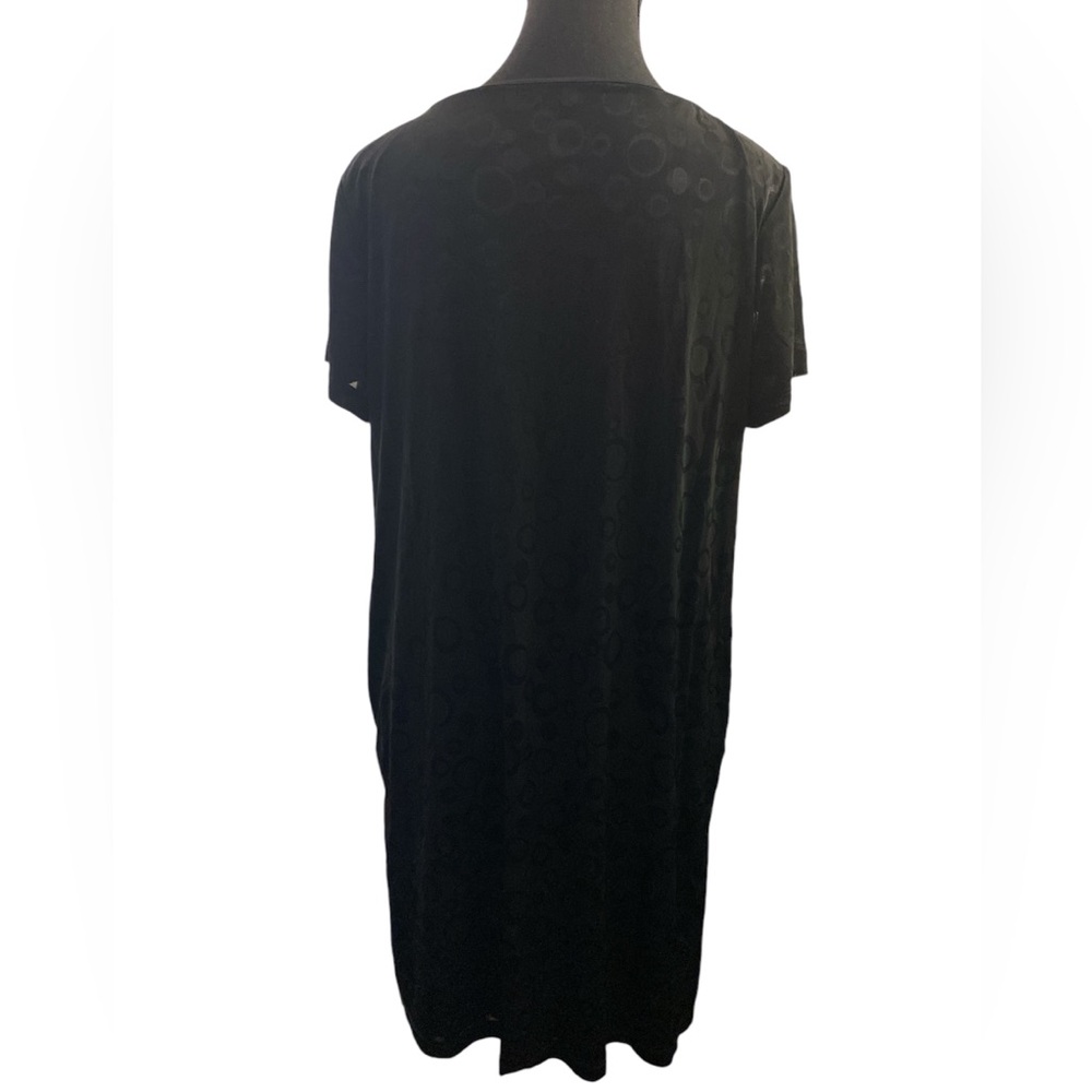 TRAVELERS BY CHICOS CLASSIC BLACK JACQUARD MINI DRESS SIZE 2 EUC - Picture 3 of 8
